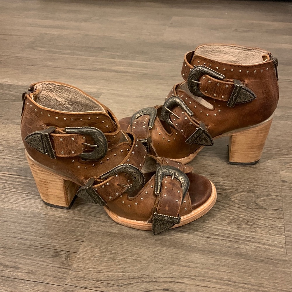 Freebird Wedges